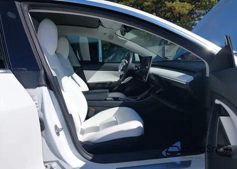 2020 Tesla Model 3 Standard Range Plus Rear-Wheel Drive/Standard Range Rear-Wheel Drive from USA, damaged, VIN 5YJ3E1EAXLF634671